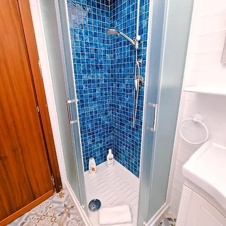 Vatican Shelter Rzym