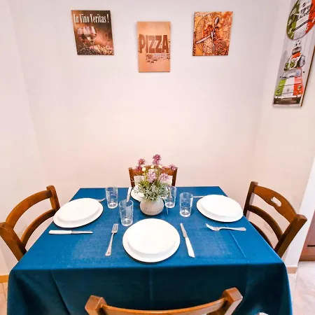 Vatican Shelter Rzym