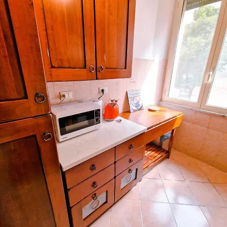 Vatican Shelter Roma